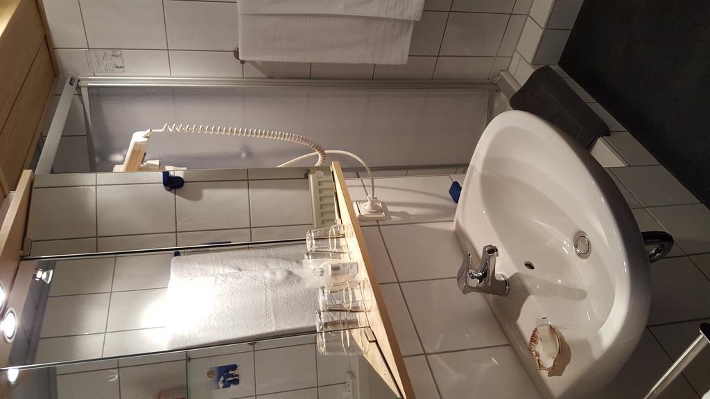 Gasthaus Zum Hirschen リングスハイム エクステリア 写真