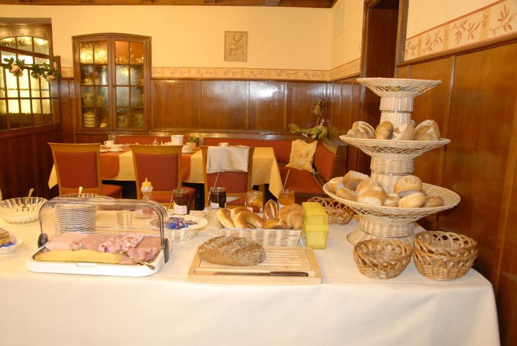 Gasthaus Zum Hirschen リングスハイム エクステリア 写真