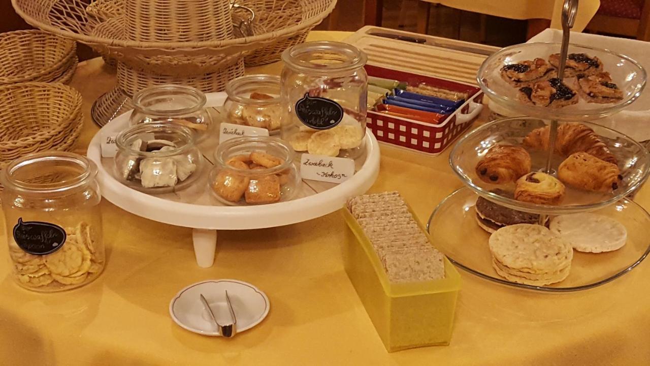 Gasthaus Zum Hirschen リングスハイム エクステリア 写真